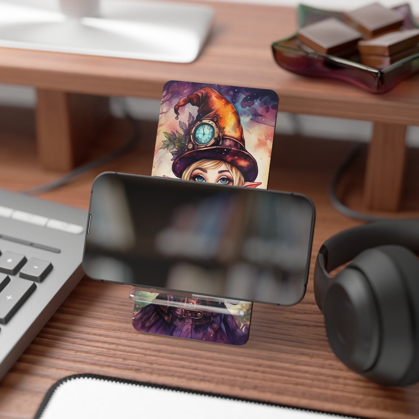 Prismveil Gnomes – Nyxie, Keeper of the Luminous Tapestry Mobile Phone Stand